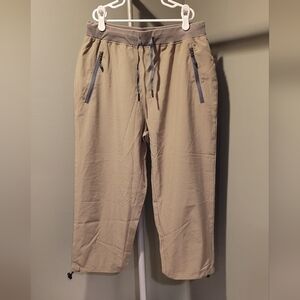 Women's Hiking Capri Pants Khaki Green